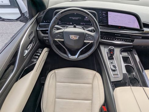 Used 2023 Cadillac Escalade ESV Sport w/ Touring Package image 17