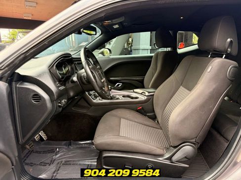 Used 2018 Dodge Challenger R/T w/ Performance Handling Group RWD image 26