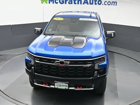 Used 2023 Chevrolet Silverado 1500 ZR2 w/ Technology Package AWD/4WD image 30