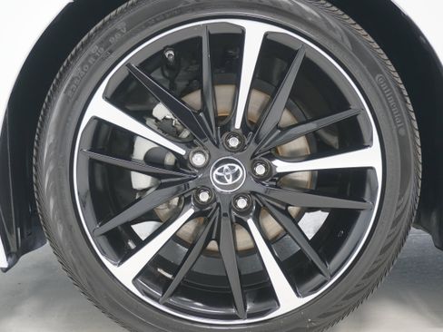 Used 2019 Toyota Camry XSE w/ Navigation Package image 26