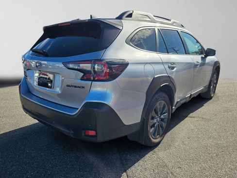 Certified 2025 Subaru Outback Onyx Edition AWD/4WD image 3