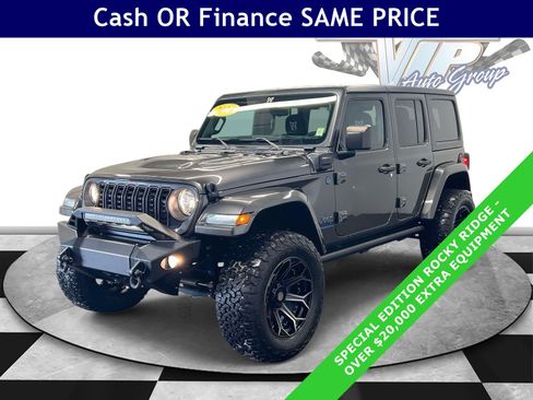 Used 2024 Jeep Wrangler Unlimited w/ Convenience Group AWD/4WD image 4