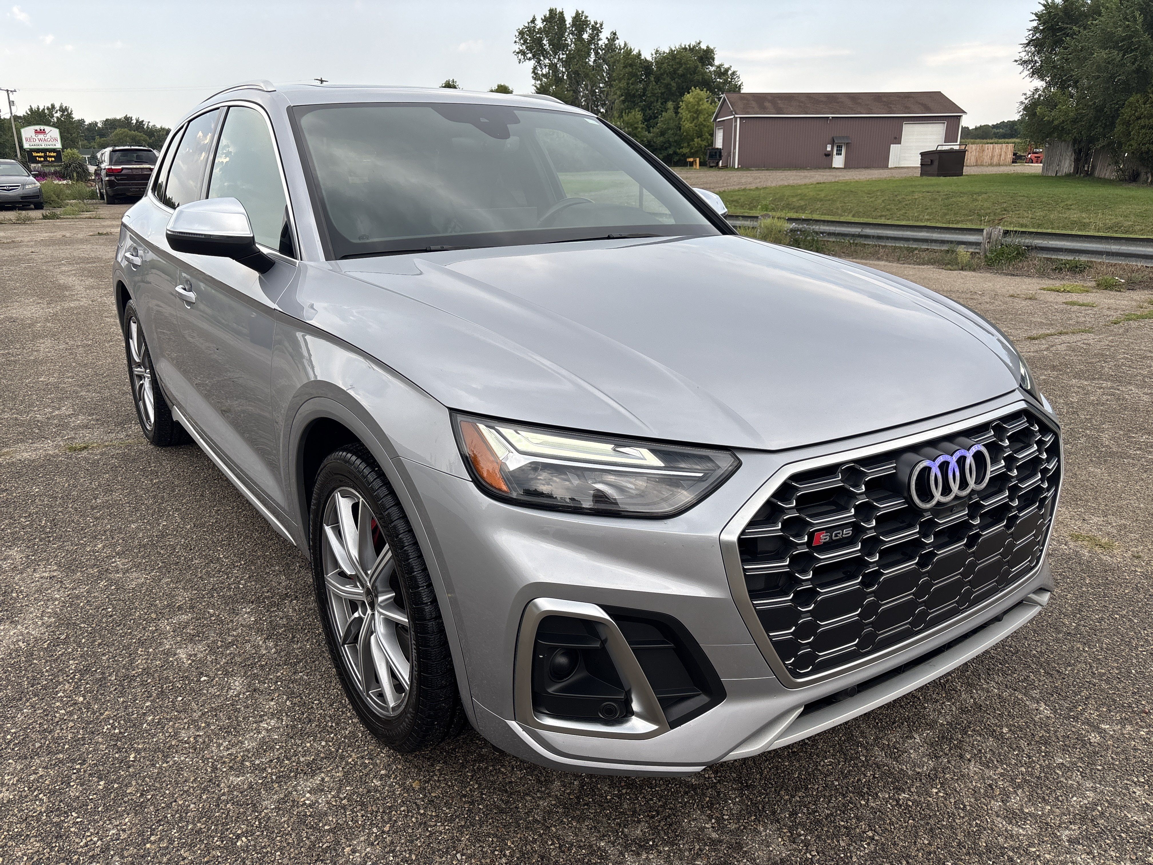 Used 2023 Audi SQ5 Premium Plus w/ Premium Plus Package AWD/4WD image 1