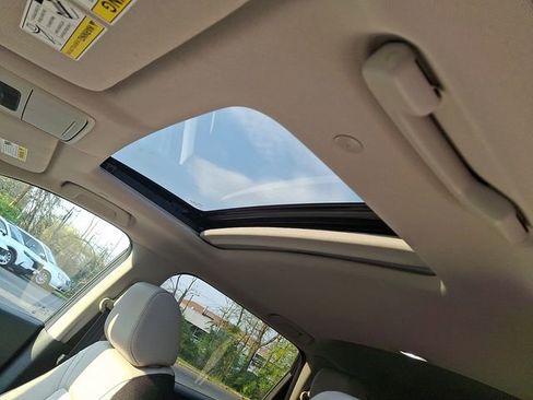 Used 2025 Honda CR-V EX image 14