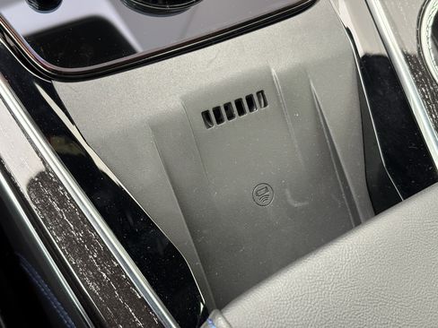 New 2026 Cadillac Escalade IQL Luxury image 33