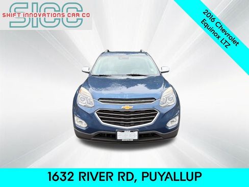Used 2016 Chevrolet Equinox LTZ w/ Enhanced Convenience Package image 2