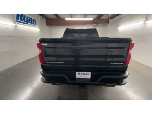 Used 2022 Chevrolet Silverado 1500 Custom Trail Boss w/ Safety Confidence Package image 7