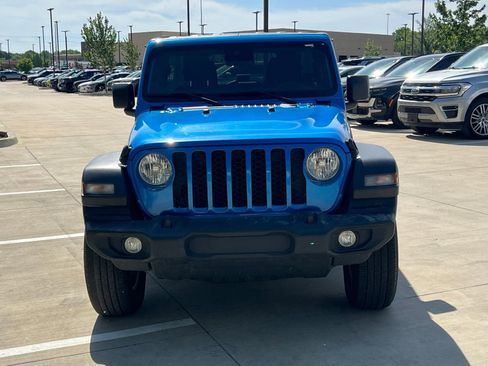 Used 2024 Jeep Wrangler Unlimited Sport AWD/4WD image 2