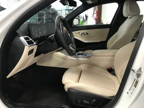 Used 2025 BMW 330i Sedan RWD image 9