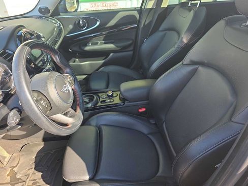 Used 2019 MINI Cooper Clubman S w/ Premium Package image 15
