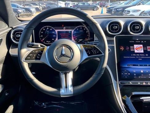 Used 2025 Mercedes-Benz C 300 4MATIC Sedan image 4