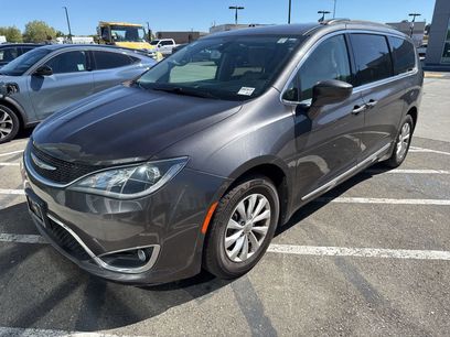 Used 2017 Chrysler Pacifica Touring-L