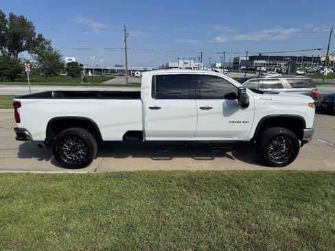 Used 2020 Chevrolet Silverado 3500 LTZ w/ LTZ Plus Package AWD/4WD image 6