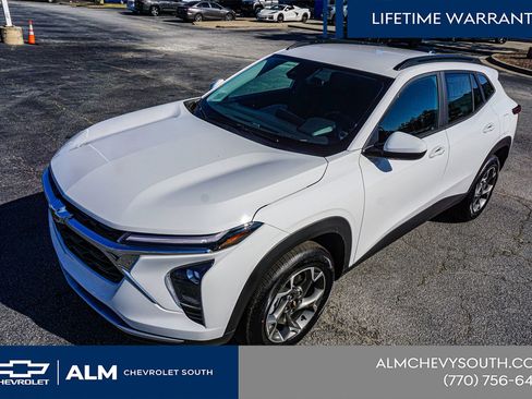 New 2026 Chevrolet Trax LT w/ Driver Confidence Package FWD image 18