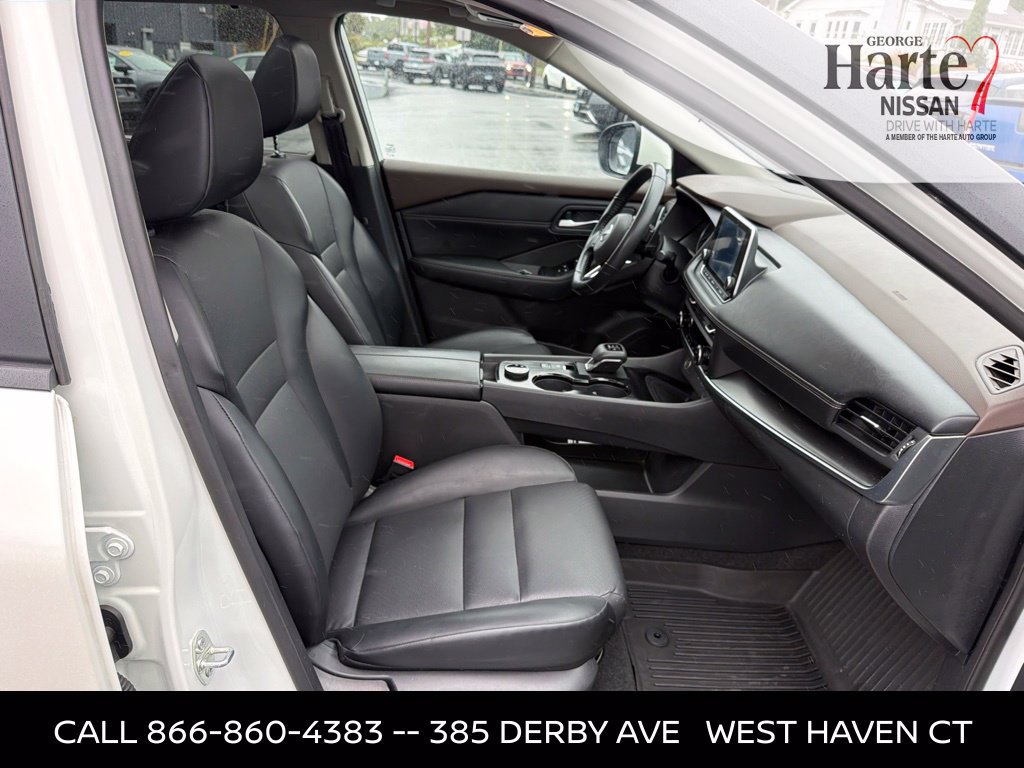 Certified 2023 Nissan Rogue SV w/ SV Premium B Package AWD/4WD image 31