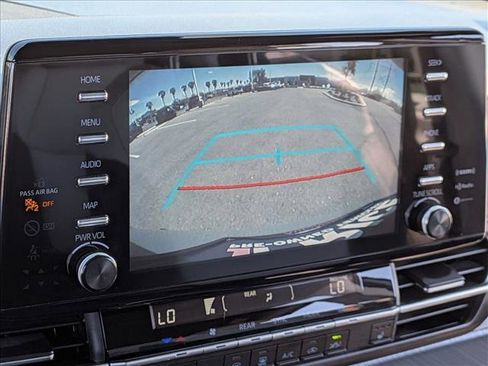 Used 2024 Toyota Sienna XSE image 14