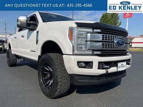 Used 2018 Ford F350 Platinum w/ Platinum Ultimate Package AWD/4WD image 31