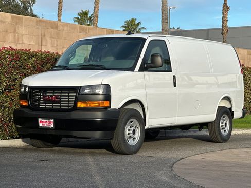 New 2025 GMC Savana 3500 w/ Driver Convenience Package image 8