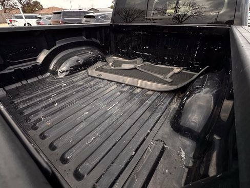 Used 2023 RAM 1500 Limited w/ Body Color Bumper Group AWD/4WD image 4