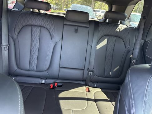 Used 2022 BMW X5 xDrive45e w/ M Sport Package image 12