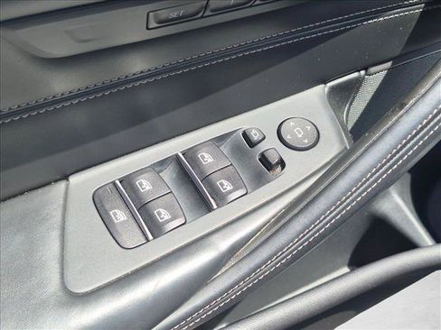 Used 2018 BMW M550i xDrive AWD/4WD image 10