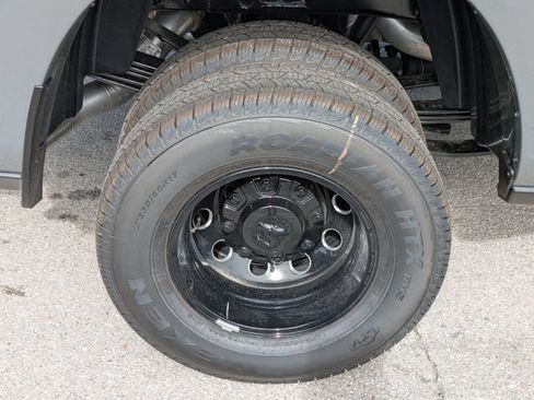 New 2026 RAM 3500 Big Horn AWD/4WD image 8