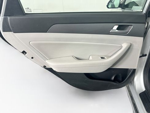 Used 2016 Hyundai Sonata SE FWD image 25