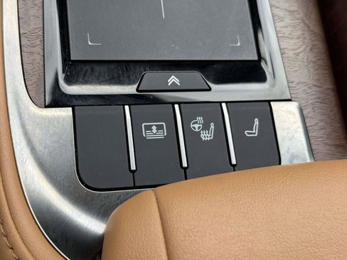 Used 2022 Lexus LS 500 AWD w/ Accessory Package (Z1) image 26
