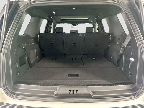 Used 2019 Ford Expedition Limited w/ Equipment Group 301A AWD/4WD image 27