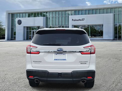 Used 2023 Subaru Ascent Touring image 5