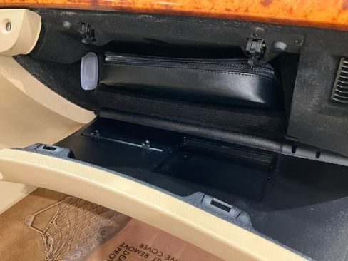 Used 2008 Mercedes-Benz E 350 Sedan image 54