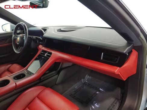 Used 2022 Porsche Taycan 4 Cross Turismo image 41