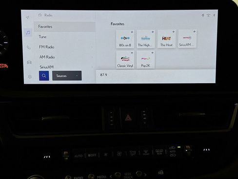 Certified 2024 Lexus ES 350 Ultra Luxury w/ Accessory Package (Z2) FWD image 15
