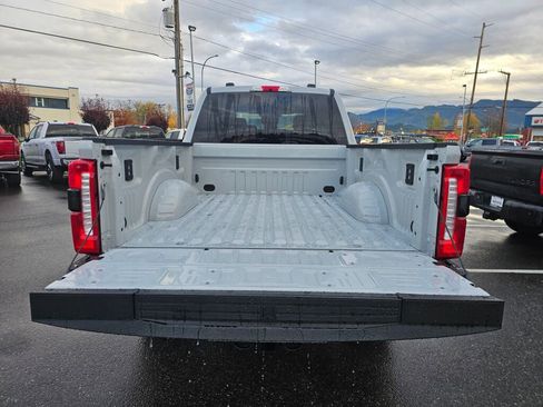 New 2026 Ford F350 Lariat w/ FX4 Off-Road Package image 5