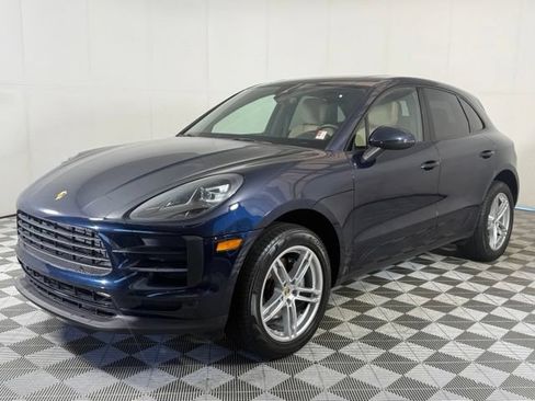 Used 2020 Porsche Macan AWD/4WD image 2