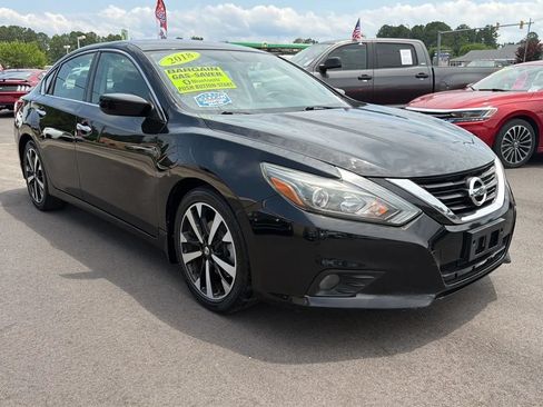 Used 2018 Nissan Altima 2.5 SR FWD image 8