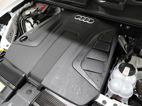 Used 2021 Audi Q7 2.0T Premium AWD/4WD image 32
