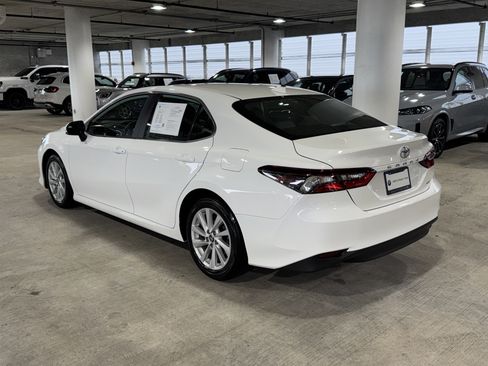 Used 2024 Toyota Camry LE w/ Convenience Package FWD image 6