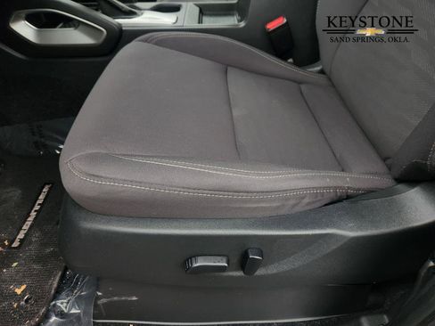 Used 2024 Nissan Frontier SV image 24