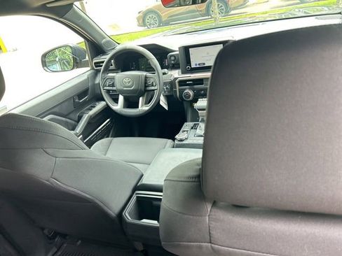 Used 2026 Toyota Tacoma SR5 w/ SR5 Upgrade Package AWD/4WD image 20