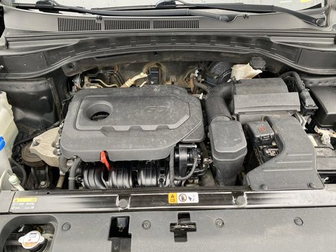 Used 2017 Hyundai Santa Fe Sport image 32