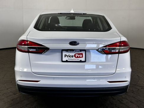 Used 2019 Ford Fusion SE FWD image 6