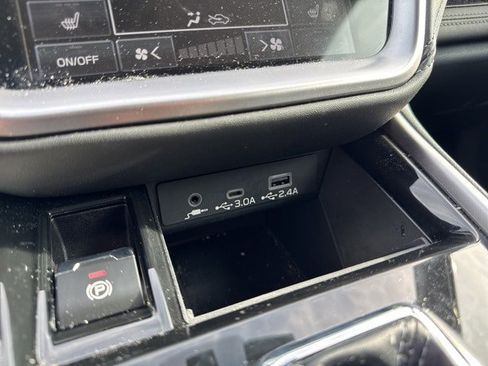 Used 2024 Subaru Outback Limited image 35