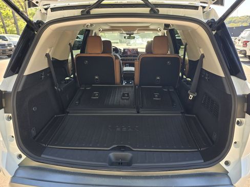 New 2026 Nissan Pathfinder Platinum AWD/4WD image 25