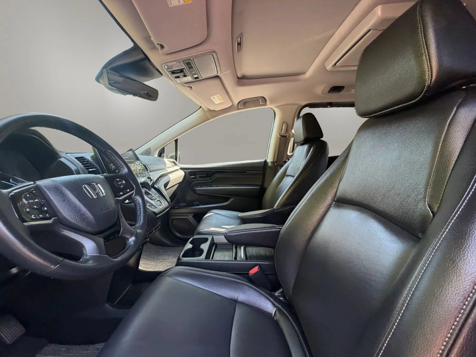 Used 2024 Honda Odyssey Touring image 16