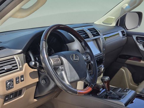 Used 2017 Lexus GX 460 Premium AWD/4WD image 20