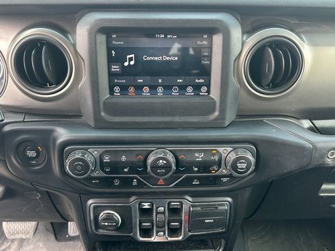 Used 2020 Jeep Gladiator Sport w/ Quick Order Package 24S AWD/4WD image 12