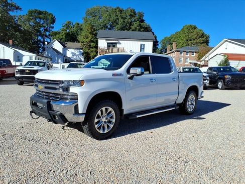 Used 2022 Chevrolet Silverado 1500 LTZ w/ LTZ Premium Package image 3
