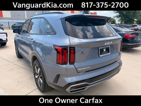 Certified 2023 Kia Sorento S FWD image 2