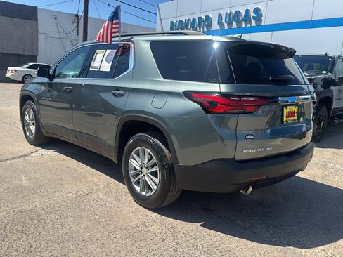 Used 2023 Chevrolet Traverse LT w/ Rear Camera Mirror Package AWD/4WD image 7